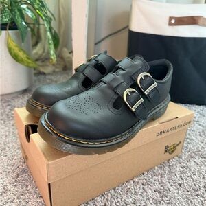 Dr. Martens Mary Jane’s